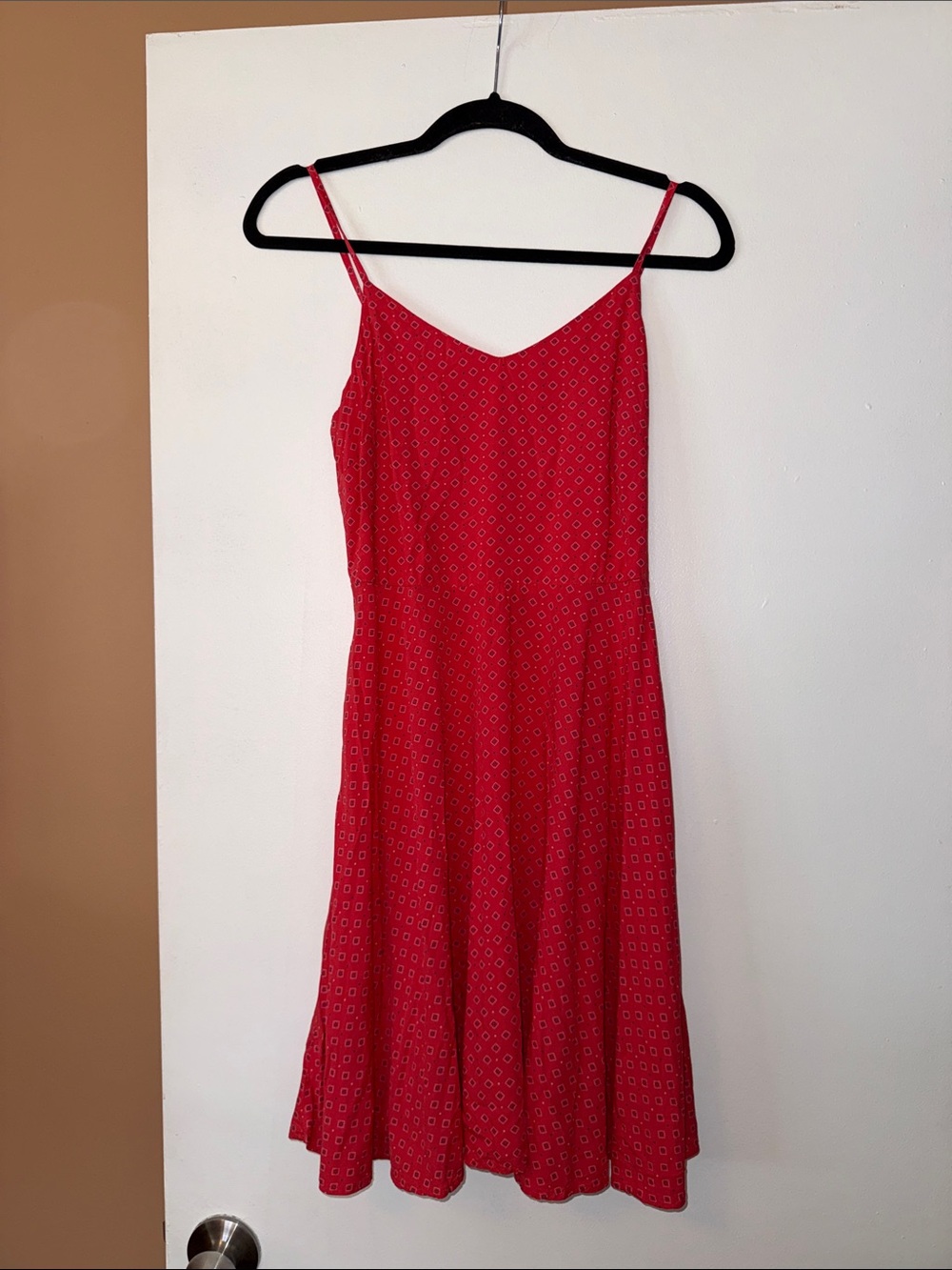 GAP Coral Spaghetti-Strap Mini Dress with Subtle Geometric Print
